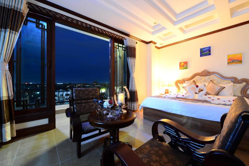 Premium Suite Double With Balcony at Vientiane Luxury Hotel